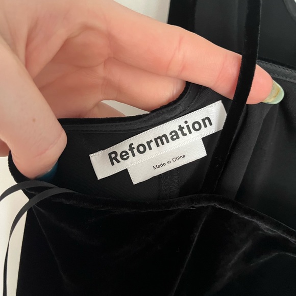 Reformation Moore Velvet Dress - Picture 5 of 6